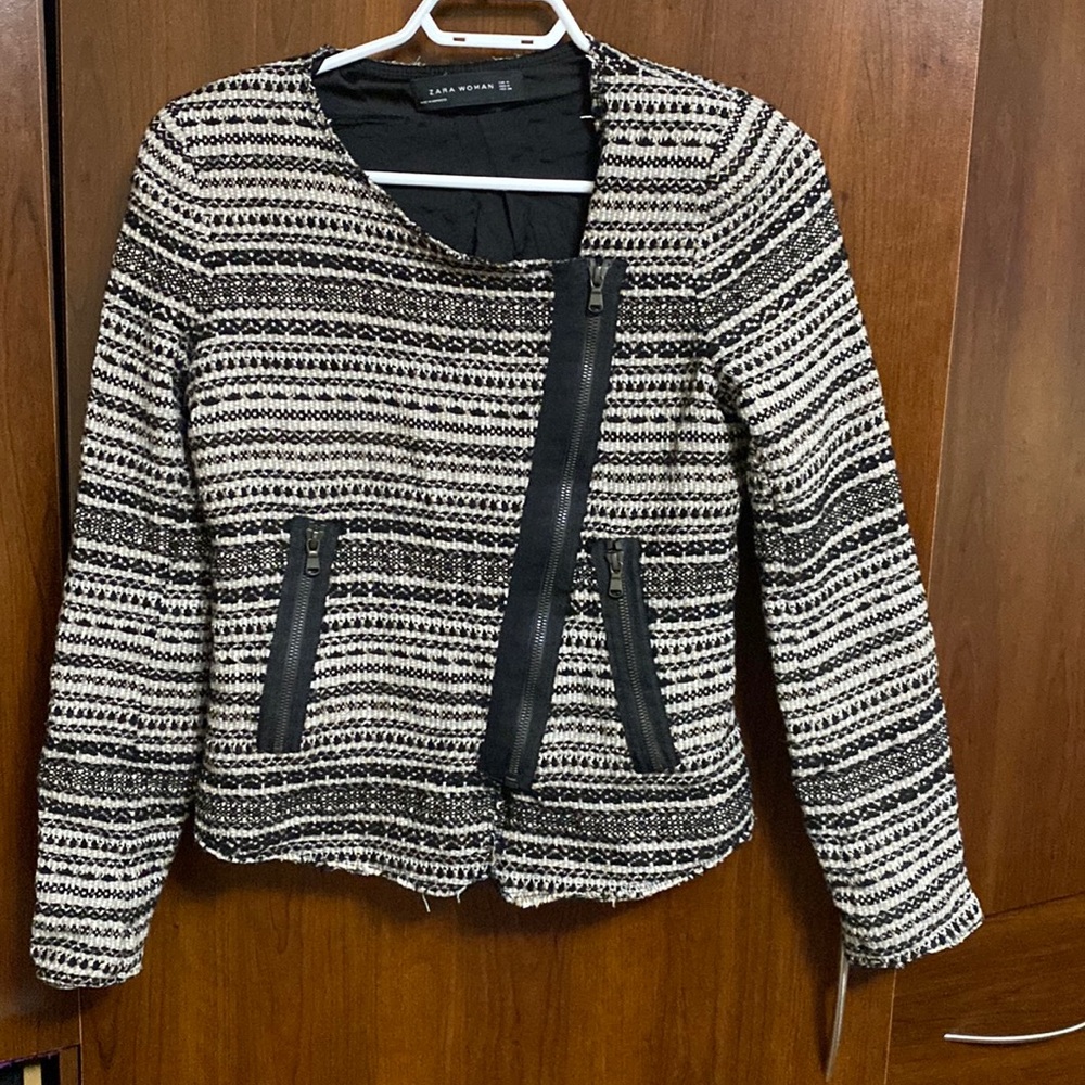 Zara woman size medium blazer, tweed jacket
